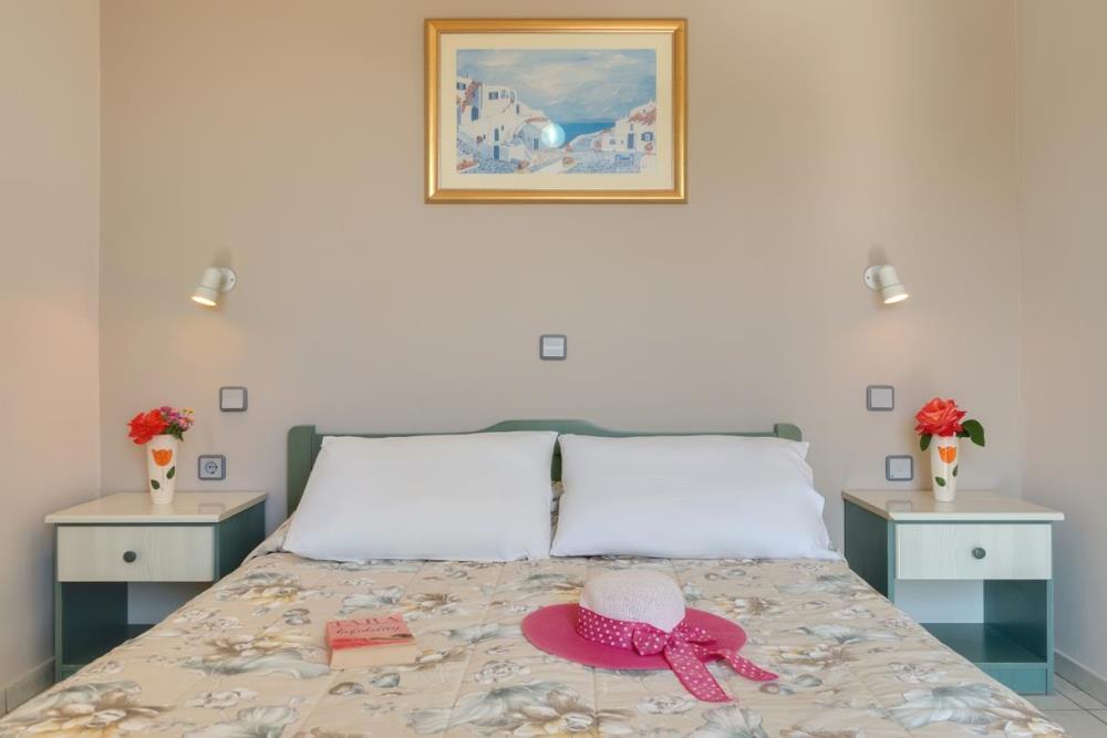 family_room-2_bedrooms3