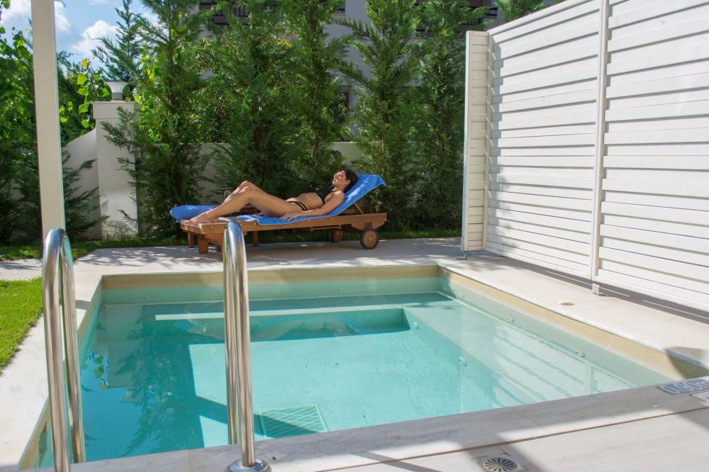 OUTDOOR_PRIVATE_JACUZZI_result