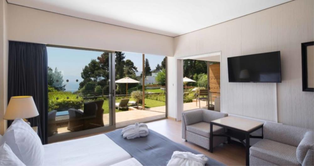 One Bedroom Suite Sea View