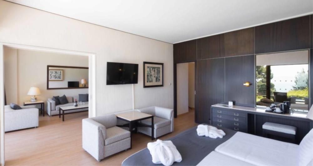 One Bedroom Suite Sea View4