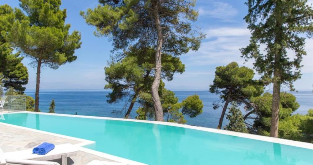 Superior Bungalow Sea View with Sharing Pool2