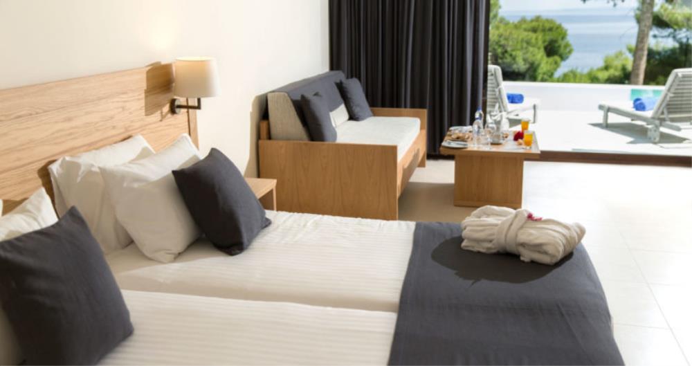 Superior Bungalow Sea View with Sharing Pool4