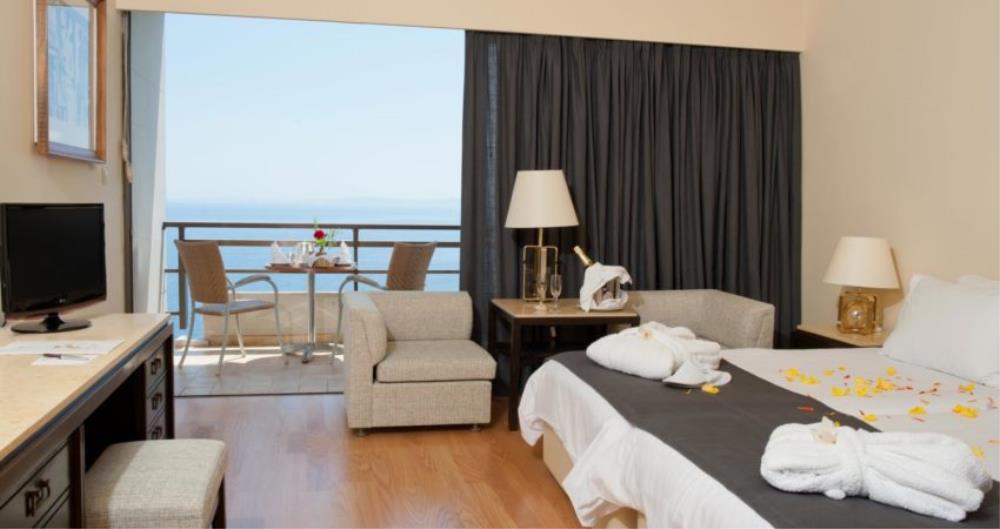 Superior Twin or Double Sea-Mouse Island View