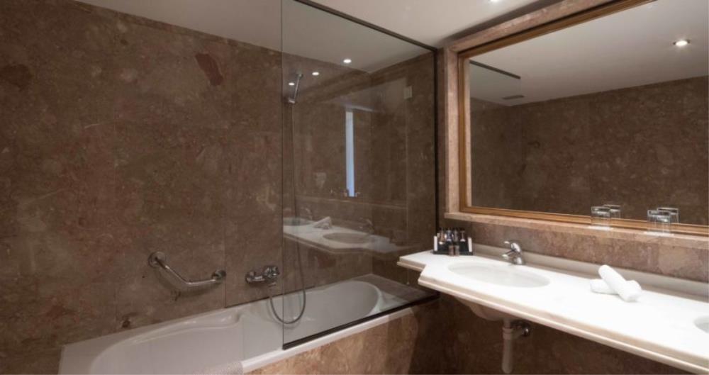 Two Bedroom Suite Sea View5