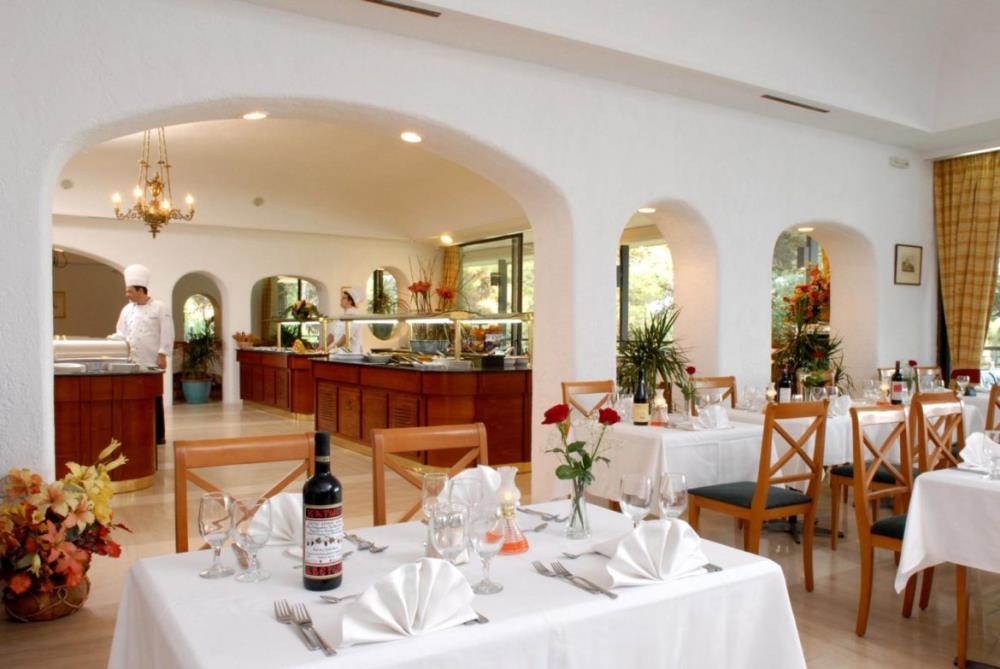 RESTAURANT-BARS-2-1170x783