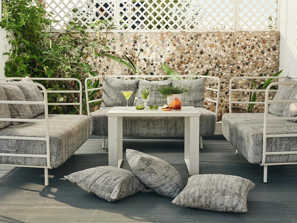 sitting area exterior