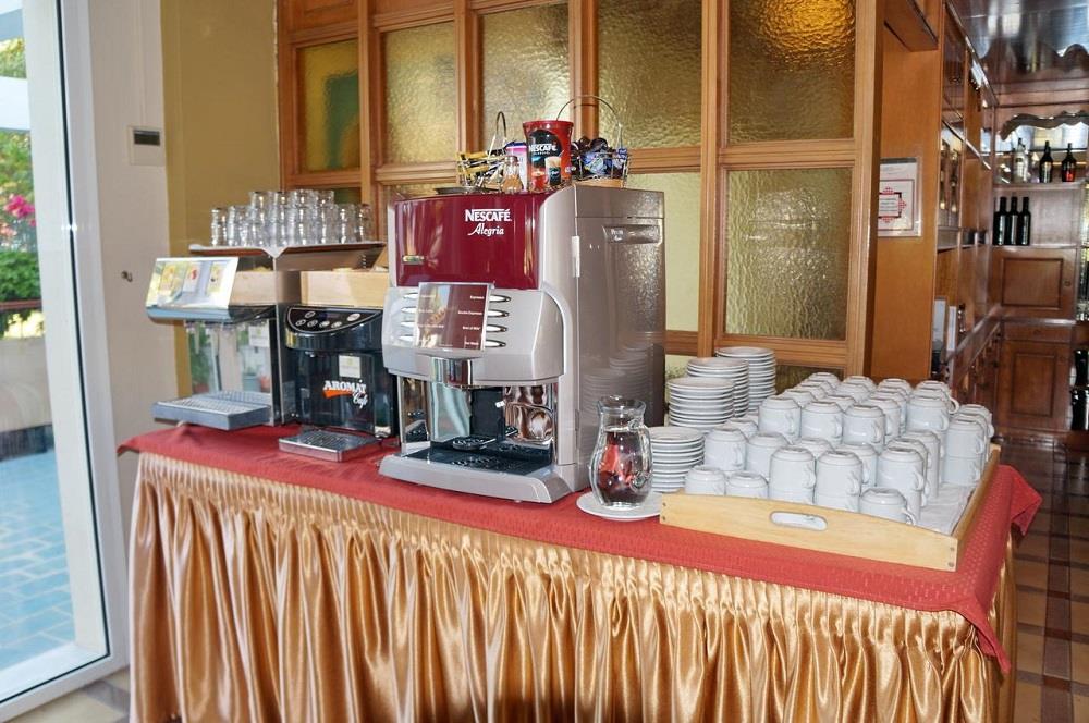 restaurant buffet