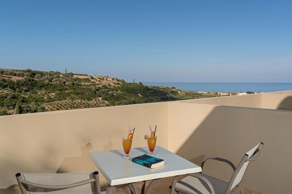 balcony - junior suite