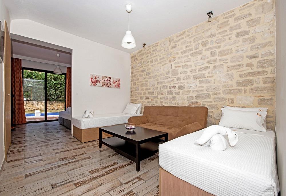 suite with private pool