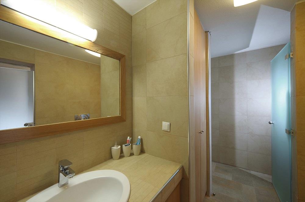 villa - bathroom