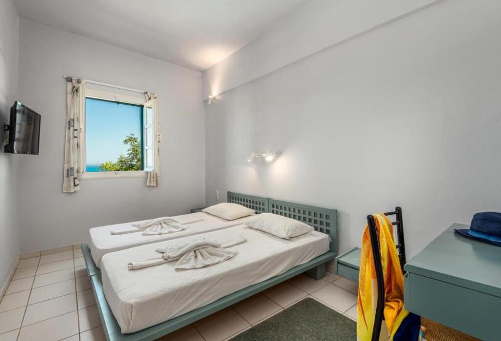 family room sea view