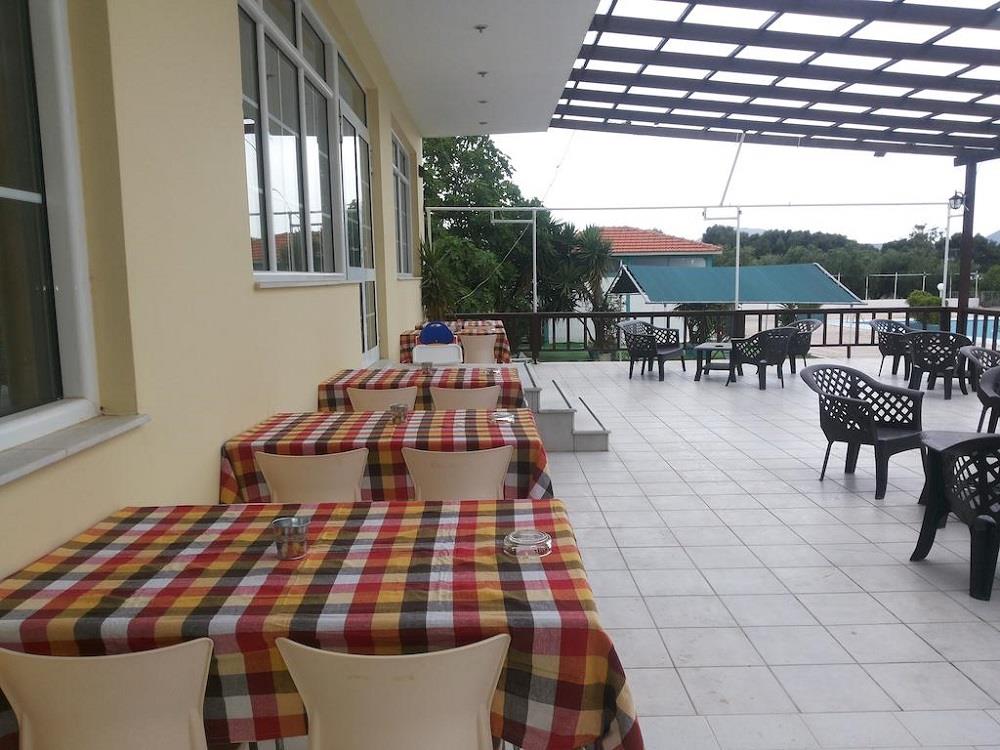 terrace - dining area