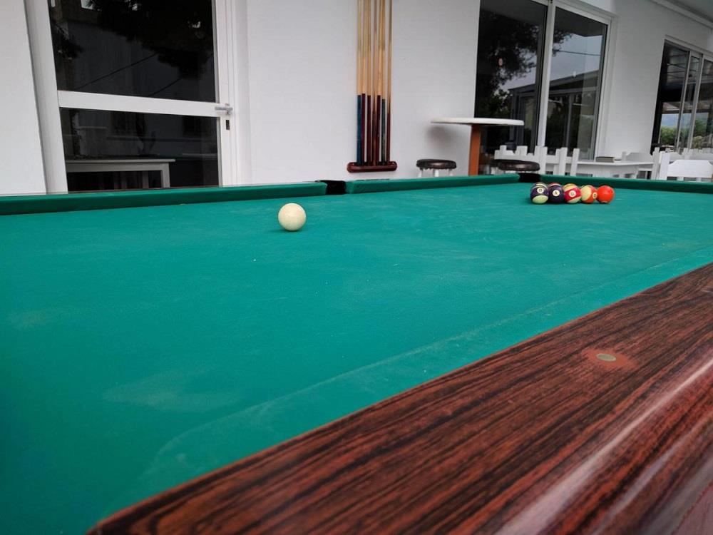 billiard