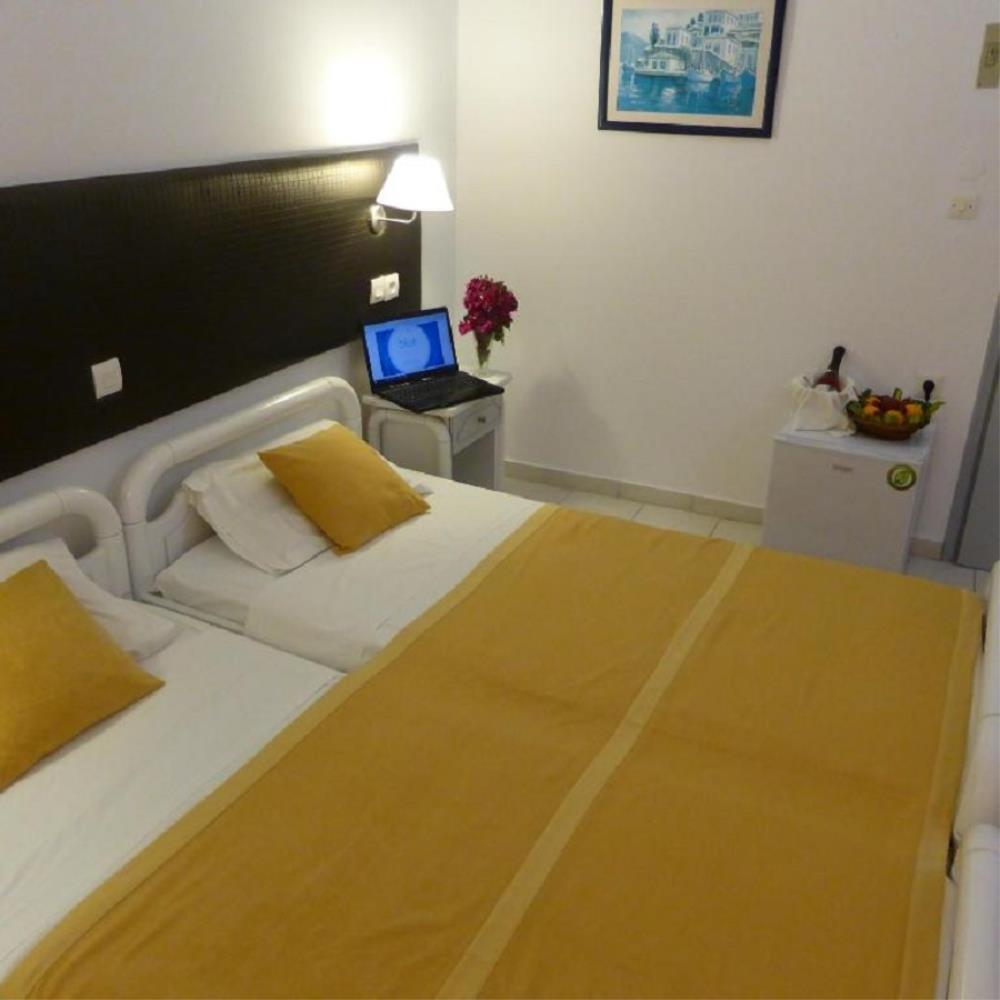 Family Room with Side Sea View