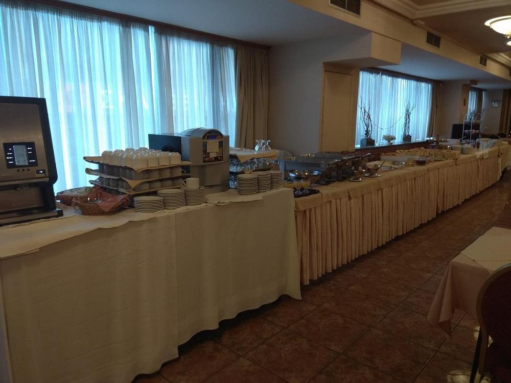 restaurant buffet
