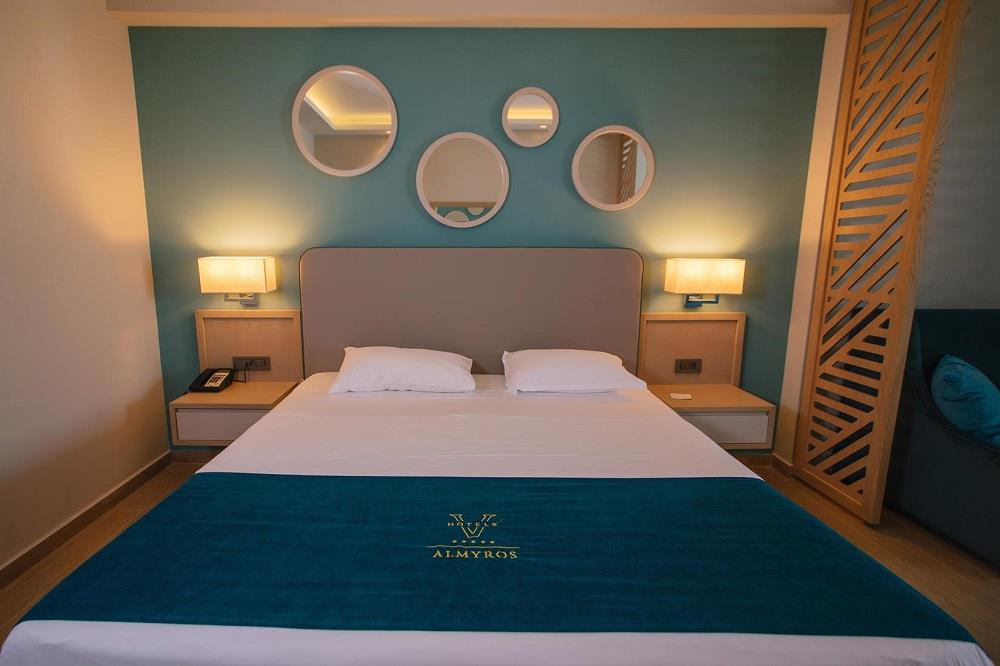 junior suite swim up