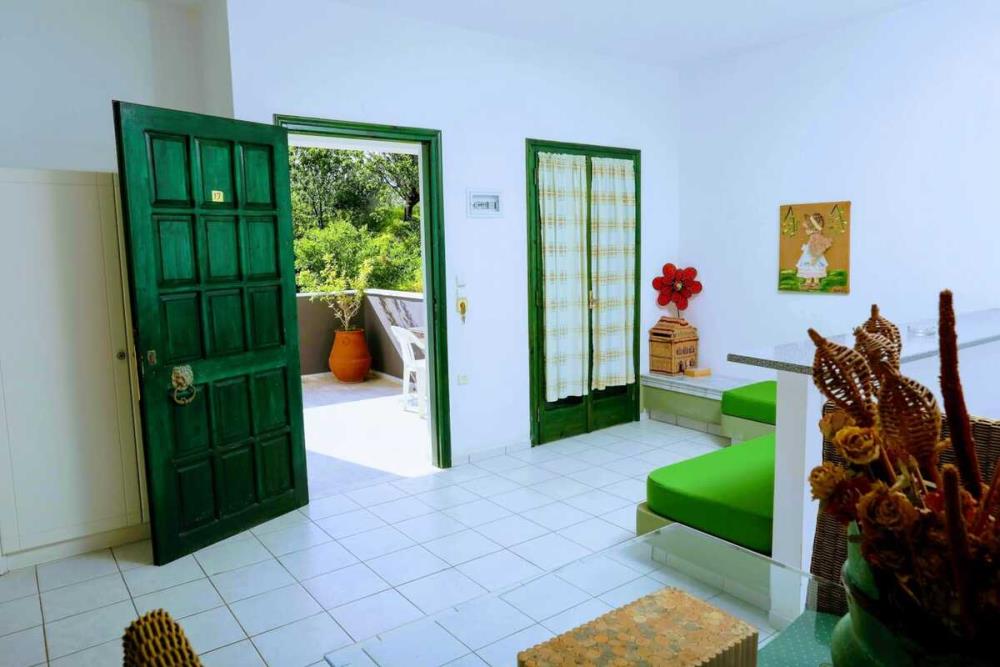 standard-triple-studio-17