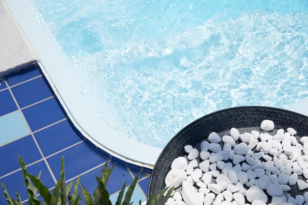 BEACHFRONT ISLAND SUITE WITH PRIVATE POOL (4)