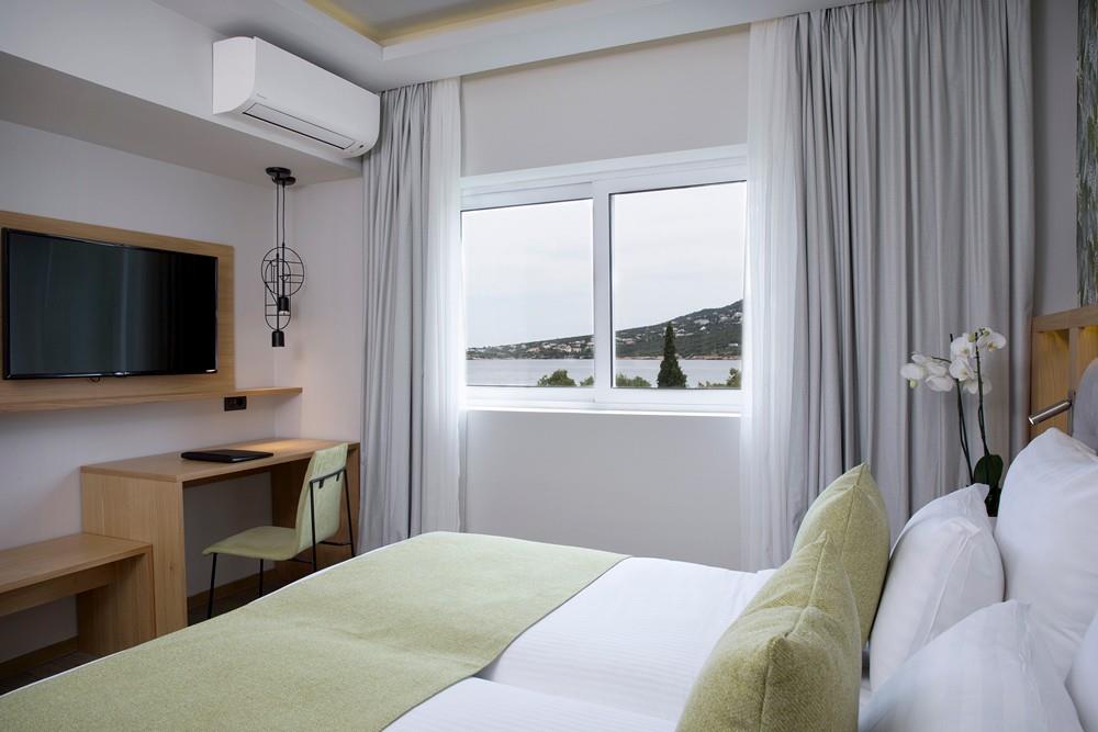 executive bungalow family