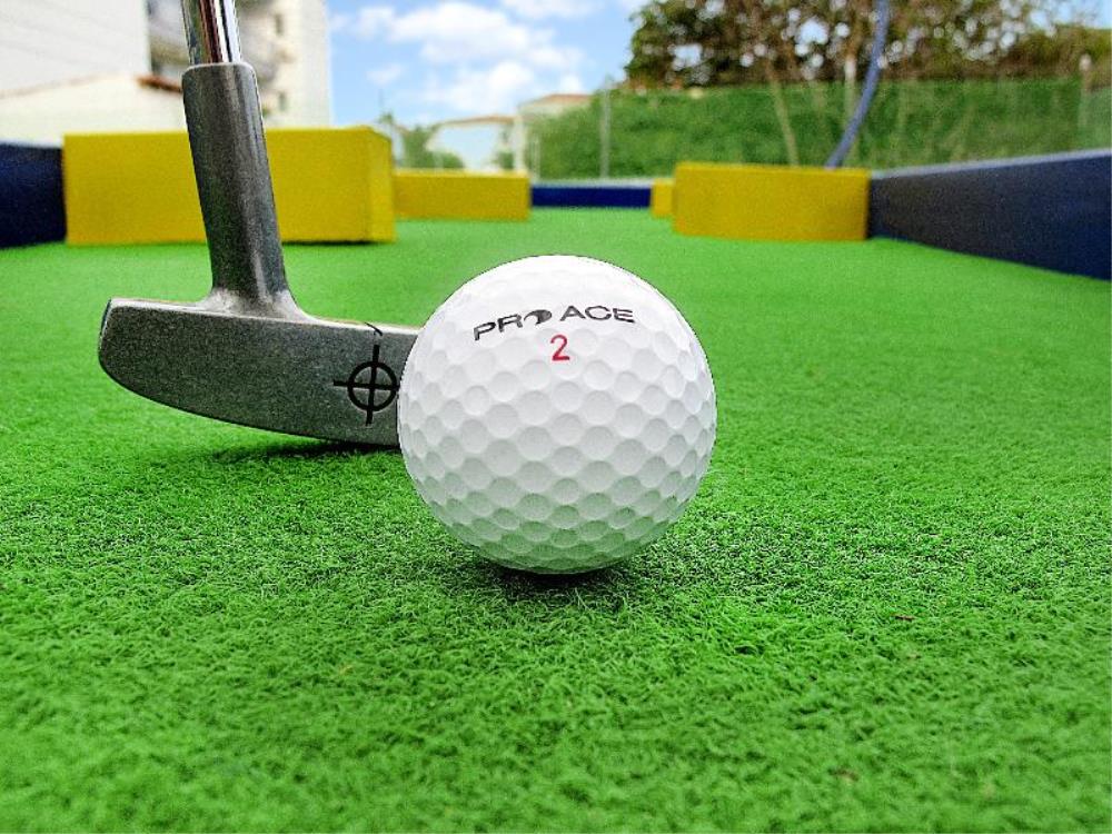 mini golf