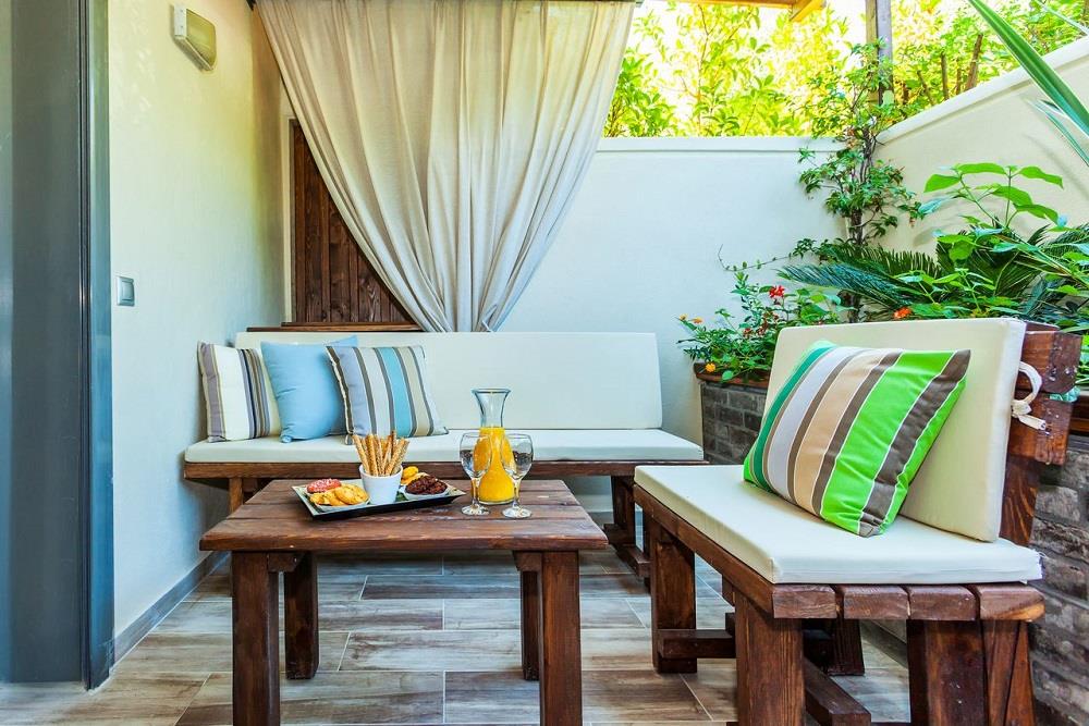 balcony - limited view