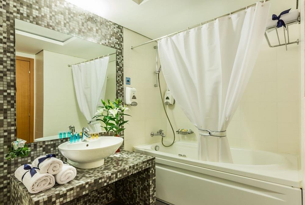 bathroom - junior suite