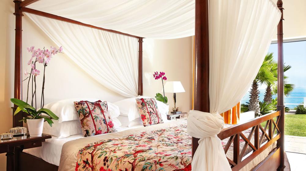 01-villa-iolas-private-pool-luxury-hotel-kyllini-1