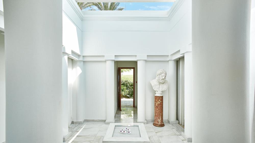 07-marble-villa-on-the-sea-private-pool-luxury-hot