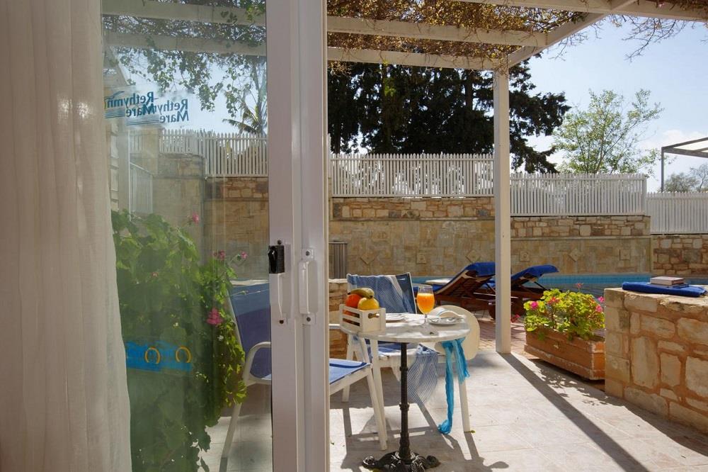 family suite private pool