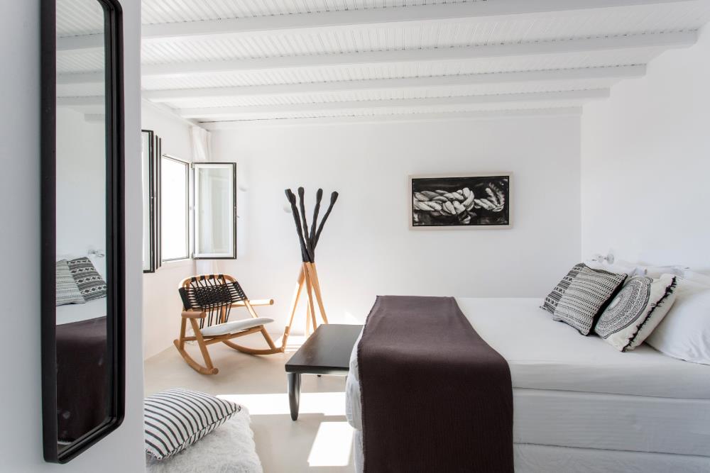 SUPERIOR SEA VIEW SUITE 5