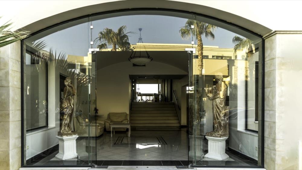 cvill-entrance-06-lg