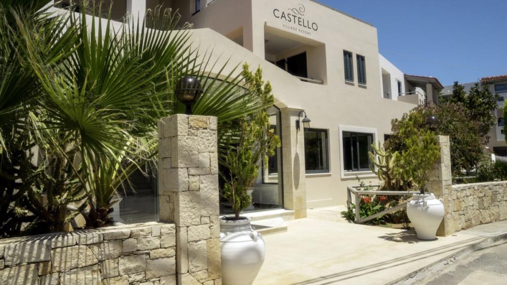 cvill-entrance-03-lg