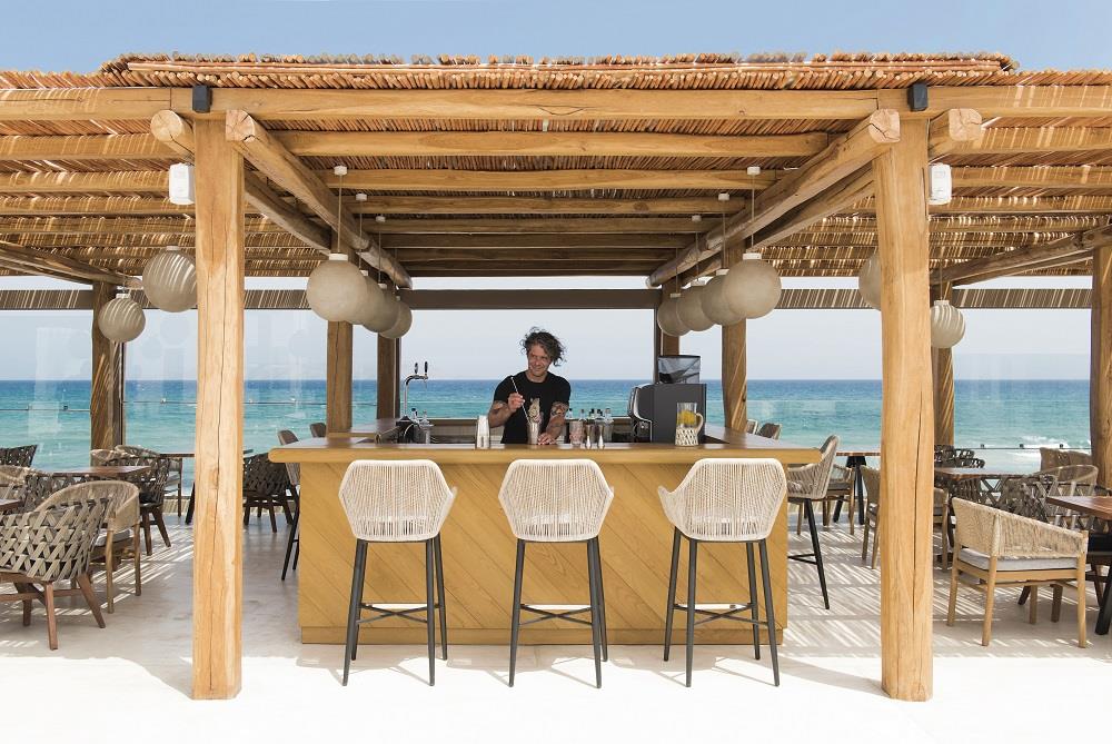 beach bar