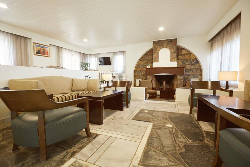 Lobby4