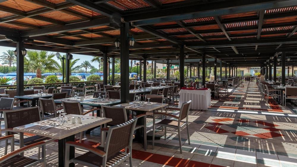 snack-beach-bar-and-restaurant-3