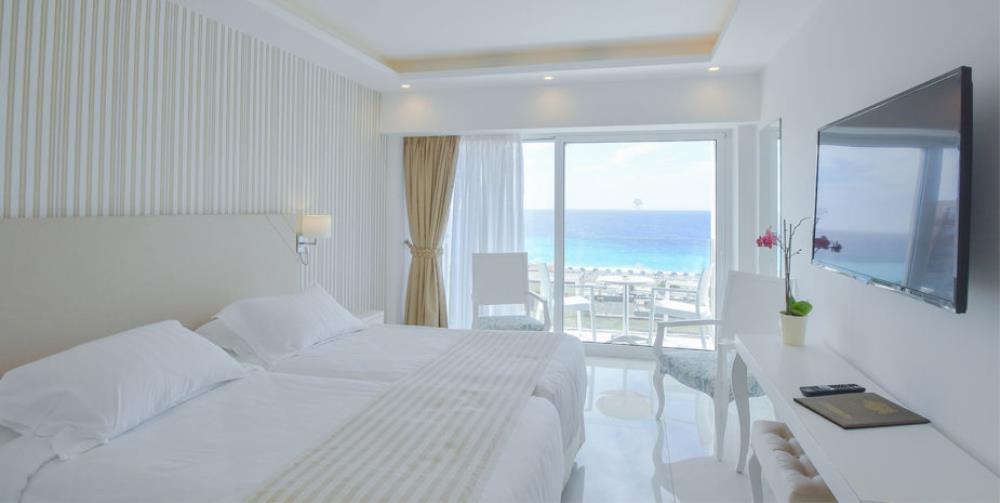 sea_view_room_2-1-925x465