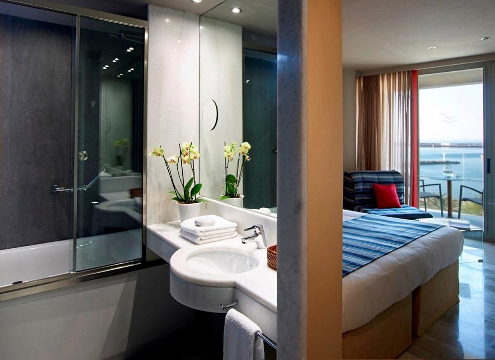 Junior Suite Front Sea View