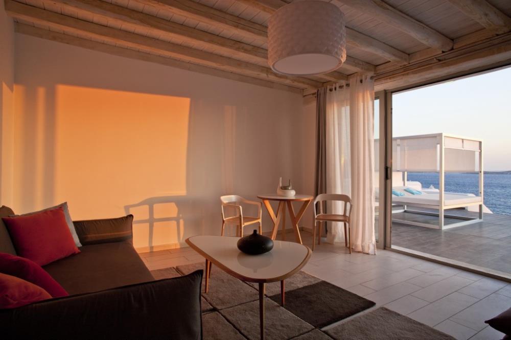 Deluxe Suite with Private Pool