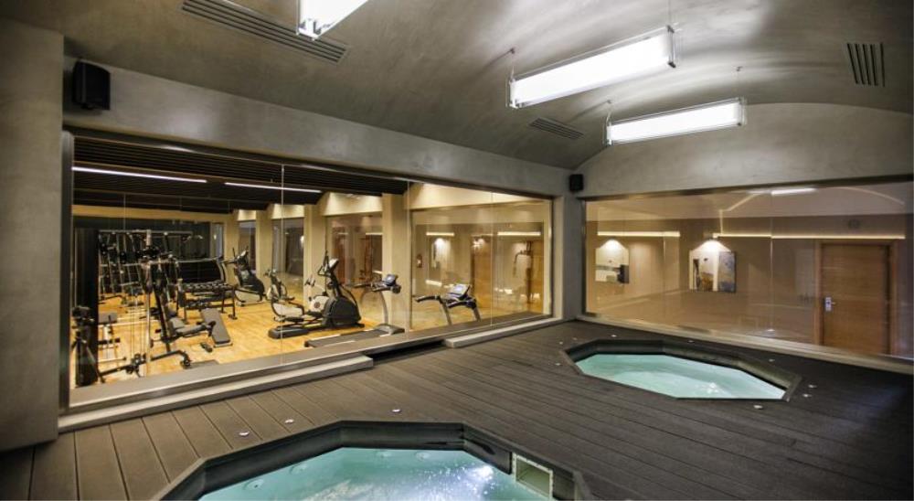 gym and jacuzzi