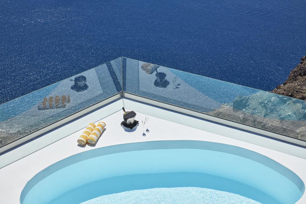 Suite, Private Pool (Chromata)