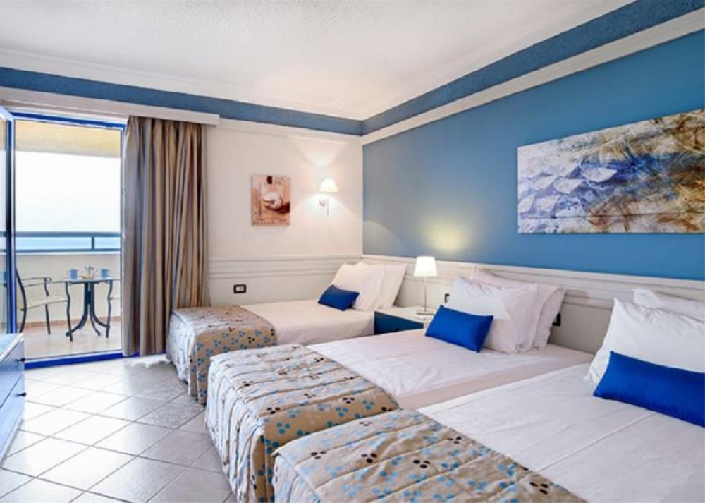 double or triple sea view