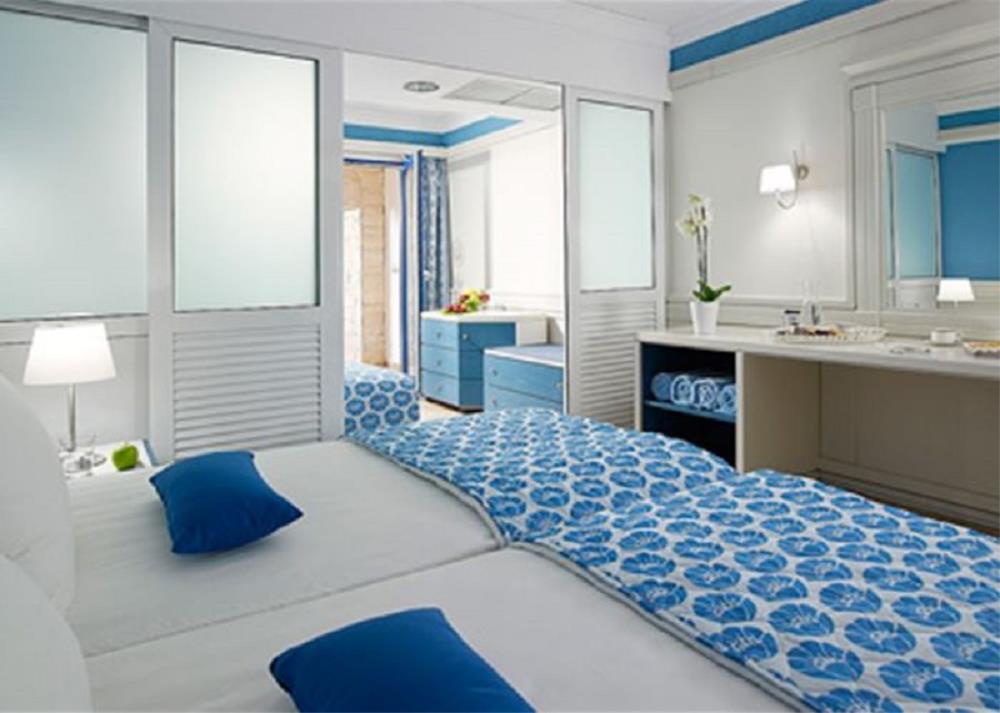 family room garden view