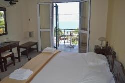 Double or Twin Room with Sea View