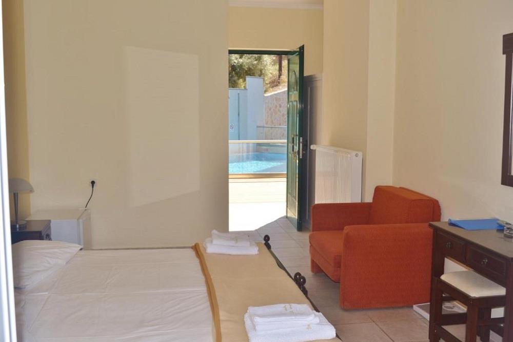 Double or Twin Room with Sea View