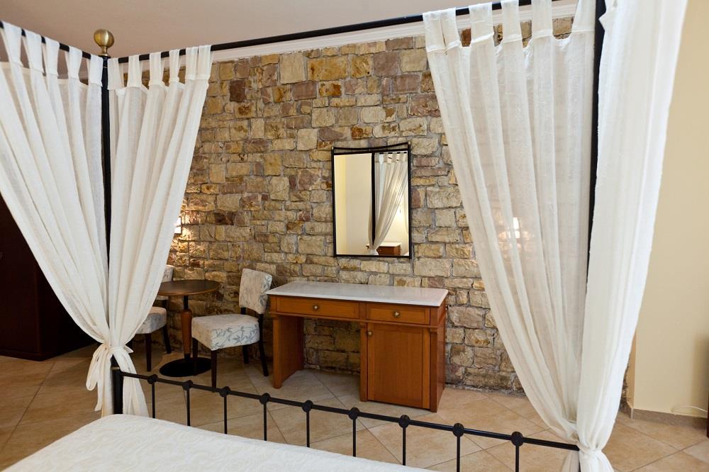 superior or family room