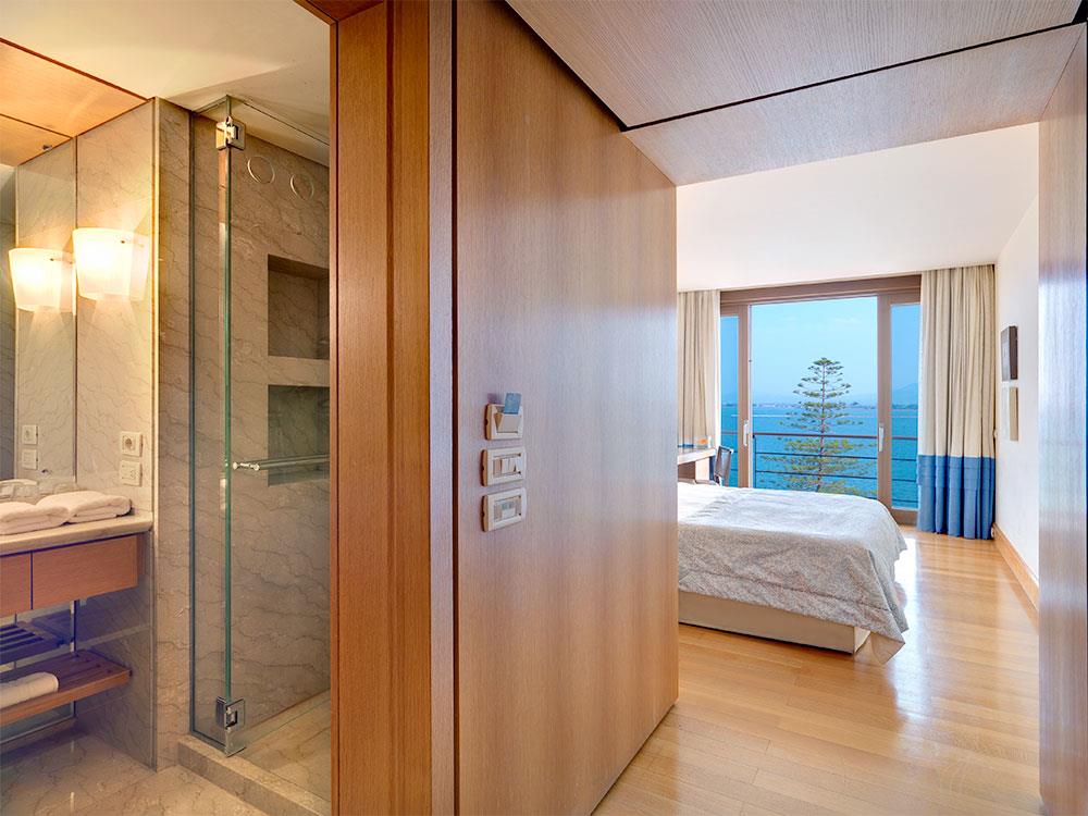 deluxe room seaview with shower