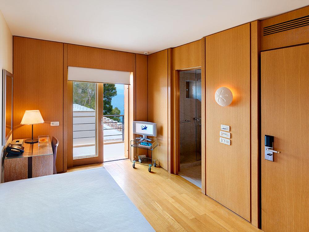 family room sea view