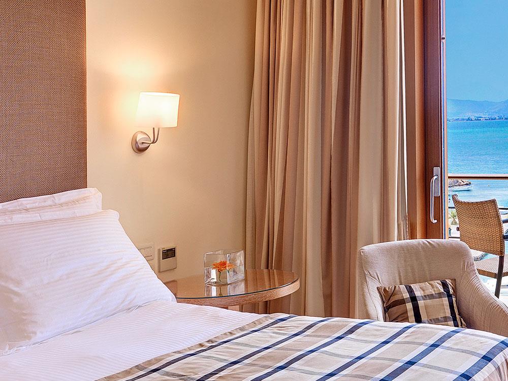 family room sea view