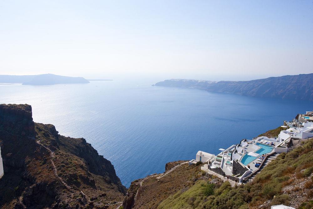Suite (Santorini)