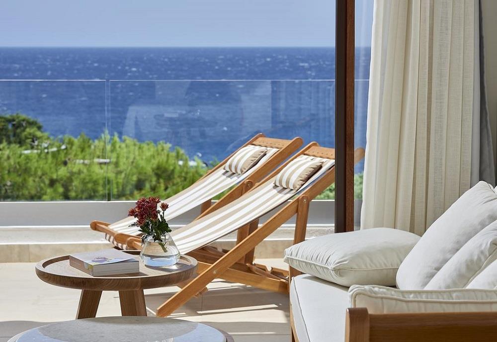 Club Junior Suite Seafront View